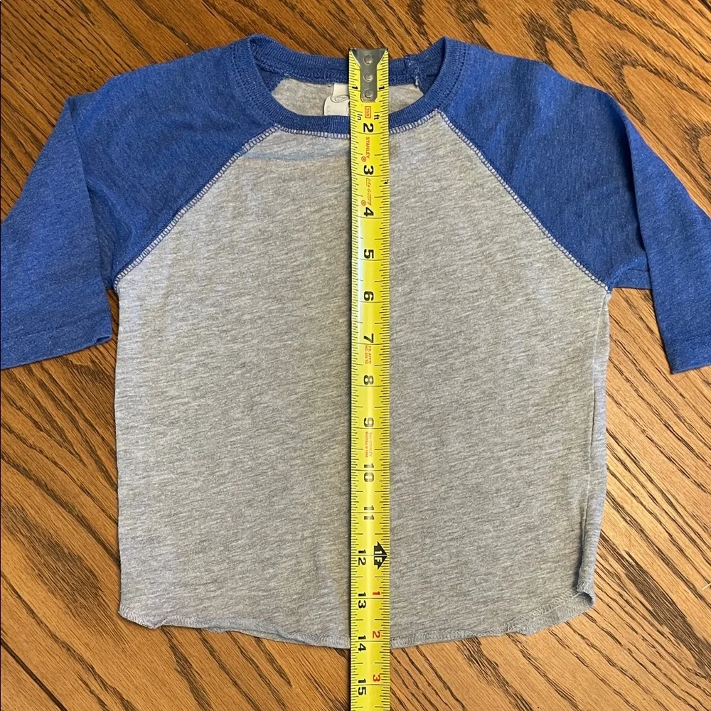 Rabbit Skins Kids Blue and Gray Raglan 3/4 length sleeve Tee size 2